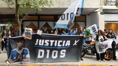 Audiencia clave en el juicio por la muerte de Maradona: declara el neurocirujano que lo operó