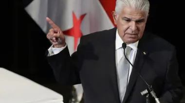 José Raúl Mulino resiste la presión de sindicatos en Panamá mientras reforma el país