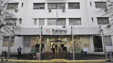 Investigan si el uso de un medicamento contaminado provocó nueve muertes en un hospital de La Plata