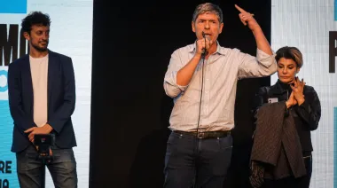Abal Medina cerró su campaña con críticas al macrismo y un llamado a renovar el peronismo