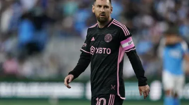 ¿Cuánto ganan Cristiano Ronaldo, Lionel Messi, LeBron James y Stephen Curry?