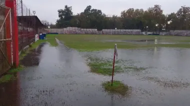 El fuerte temporal obligó a suspender partidos del ascenso y el fútbol femenino
