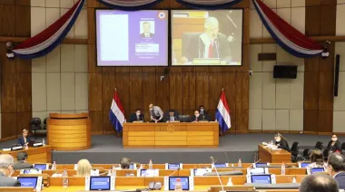 Senado de Paraguay aplaza ley clave para declarar el acceso a internet como derecho humano