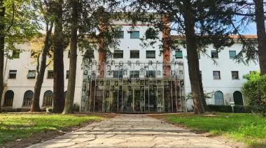 La Universidad de La Plata advierte sobre un "derrumbe de la memoria" en el sitio de la ESMA