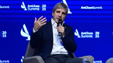Caputo contó qué le dijo el FMI tras los anuncios sobre los dólares del colchón