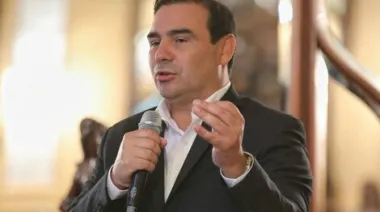 Corrientes elegirá nuevo gobernador: Valdés oficializó fecha y se intensifica la campaña