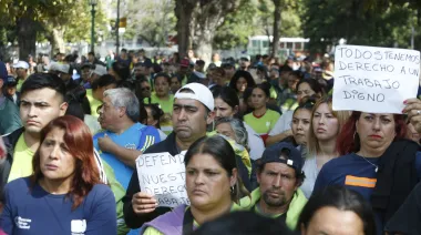 Quieren trabajar pero el Estado no los deja: historia de los cartoneros de Capital Federal