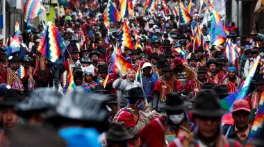 Escasez de combustible desata ola de protestas contra el presidente Luis Arce en Bolivia