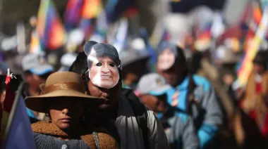 Enfrentamientos en La Paz: seguidores de Evo Morales chocan con la Policía