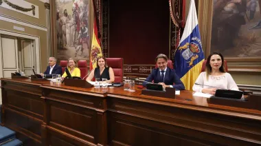 España: Ana Oramas y el aire acondicionado agitan el Parlamento de Canarias