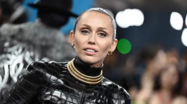 Extraña mezcla: Harrison Ford aconseja a Miley Cyrus