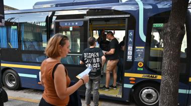 La Ciudad pone en marcha su primera línea de colectivos eléctricos