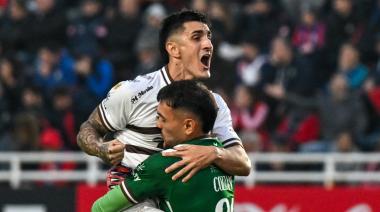 Platense hizo historia: eliminó a San Lorenzo y jugará la final