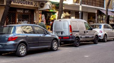 La Ciudad libera el estacionamiento, y Emova lanza una app para viajar en subte