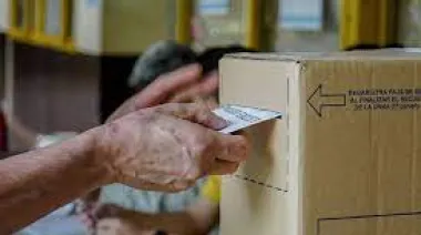 El Frente Renovador llega fortalecido a los comicios, mientras la oposición fragmentada lucha por sobrevivir