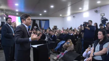 Tras el anuncio de Cristina Kirchner, reapareció Kicillof junto a una intendenta radical