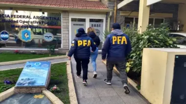 Juzgan a una "entregadora" que invitó a tomar mates a una conocida para que un hombre la mate