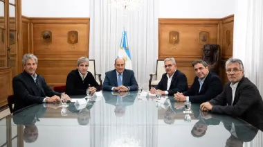 Dólares debajo del colchón: El Gobierno ajusta el proyecto y confía en el respaldo de los gobernadores