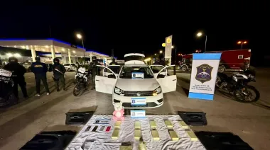 Llevaban cocaína en autos familiares hacia Uruguay y regresaban con dólares ocultos en juguetes infantiles