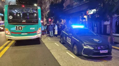 Los múltiples antecedentes de una banda que robaba celulares en colectivos de CABA
