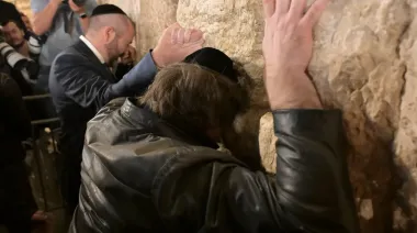 Javier Milei llegó a Israel y fue a visitar el Muro de los Lamentos