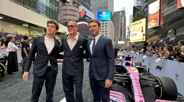 Colapinto y Brad Pitt, juntos en Nueva York en el estreno de F1