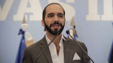 Cuarenta periodistas abandonan El Salvador mientras Nayib Bukele prioriza la seguridad