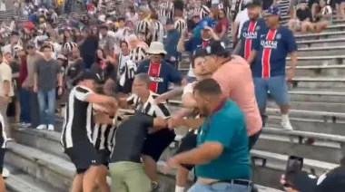 Las primeras piñas del Mundial de Clubes: pelea entre hinchas del Botafogo y el PSG