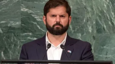 Gabriel Boric condena ataque a Irán y desata críticas por "alinearse con el terrorismo"