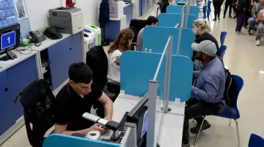 El Gobierno eliminó por decreto el feriado del Día del Empleado Público