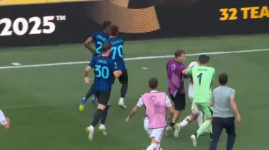 Escándalo en el final de Inter y River: Marcos Acuña corrió a Denzel Dumfries