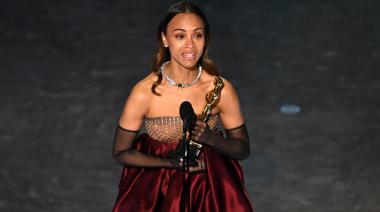 Zoe Saldaña y una declaración muy peculiar sobre su Oscar: es trans