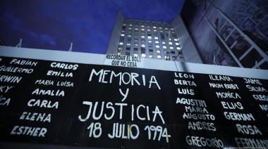Juicio en ausencia por el atentado en la AMIA