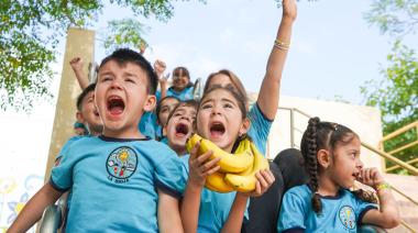 Cuál es el truco definitivo para que los chicos coman frutas en la escuela