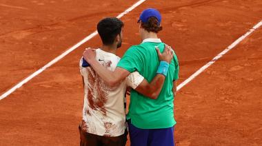 El mundo del deporte se rindió a los pies de Alcaraz y Sinner por la final de 5 horas