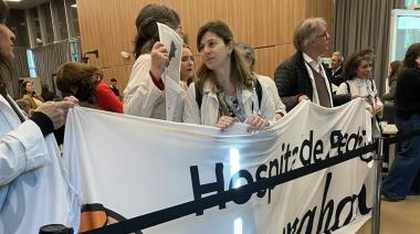 Discusiones por la presidencia de la reunión por la emergencia en el Garrahan