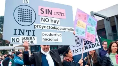 Trabajadores del INTI convocan a una movilización en contra del decreto “que los desguaza”