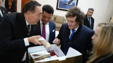Investigan al pastor evangélico de Chaco por lavado de dinero, tras el "milagro" de los U$S 100 mil