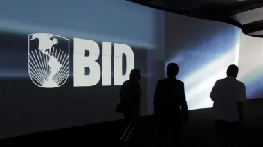 El BID respaldó a la Argentina con una línea de U$S 10.000 millones y advirtió sobre la pobreza y la falta de consensos