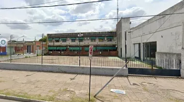 Un preso se escapó por una ventana cuando estaba siendo juzgado por homicidio
