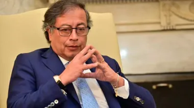 Gustavo Petro avanza con su reforma sanitaria sin respaldo del Congreso colombiano