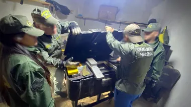 Hallan 309 kilos de cocaína ocultos en cofres metálicos dentro de tanques de combustible