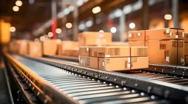 De producir a importar: el nuevo giro de las empresas en la era Milei