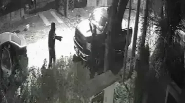 Video: el custodio de L-Gante noqueó a un ladrón que intentó robarle la camioneta