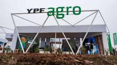 En la Exposición Rural de Palermo, YPF anunció que licitará el 50% de su negocio agro