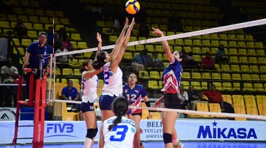 El Salvador vs Panamá: la jugada de vóley que se volvió viral
