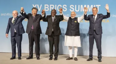 BRICS mira al futuro: promesas verdes y realidades complejas