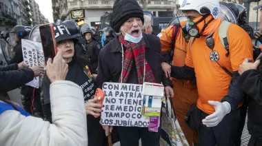 Siete detenidos durante una nueva marcha de jubilados