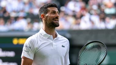 Djokovic y Sinner no aflojaron y jugarán entre sí las semifinales de Wimbledon