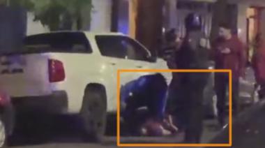Recoleta: un hombre desnudo agredió a la encargada del edificio y a un policía